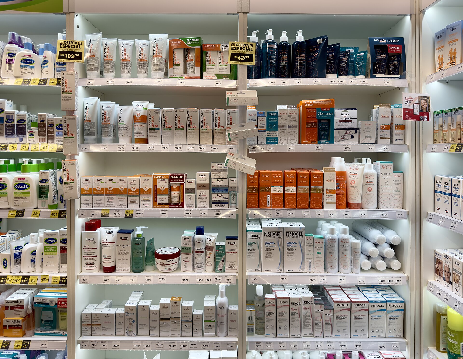g-peau Rayon de produits de soin pour la peau dans une pharmacie
